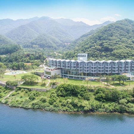 มิดาส โฮเต็ล แอนด์ รีสอร์ต Hotel คาพยอง ภายนอก รูปภาพ