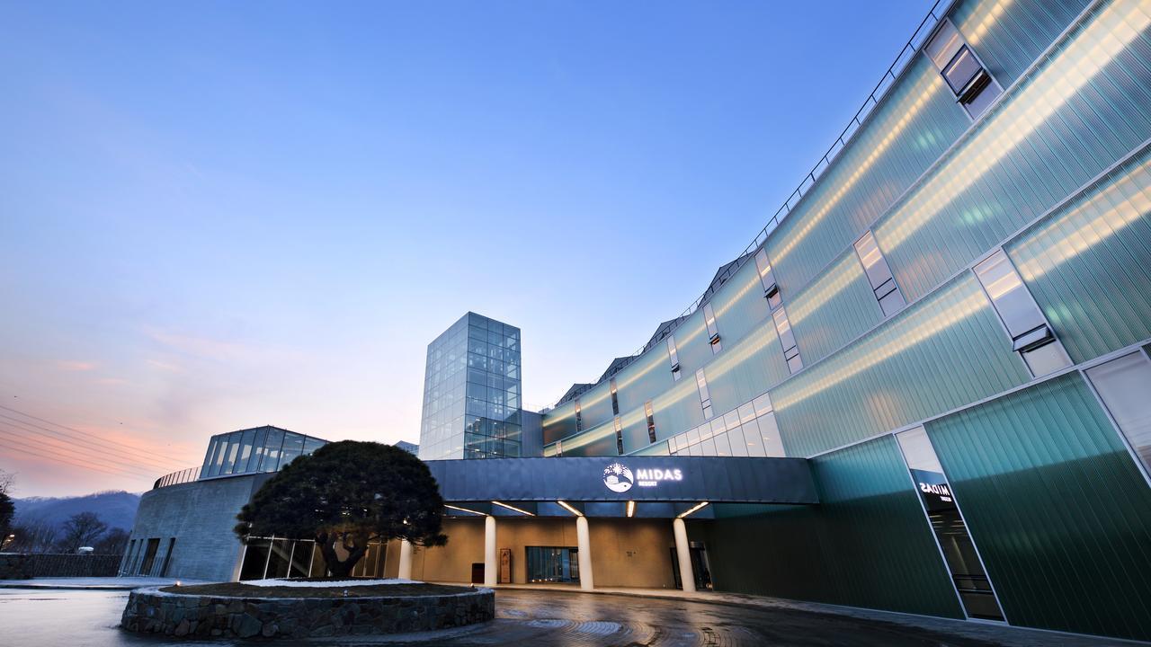 มิดาส โฮเต็ล แอนด์ รีสอร์ต Hotel คาพยอง ภายนอก รูปภาพ