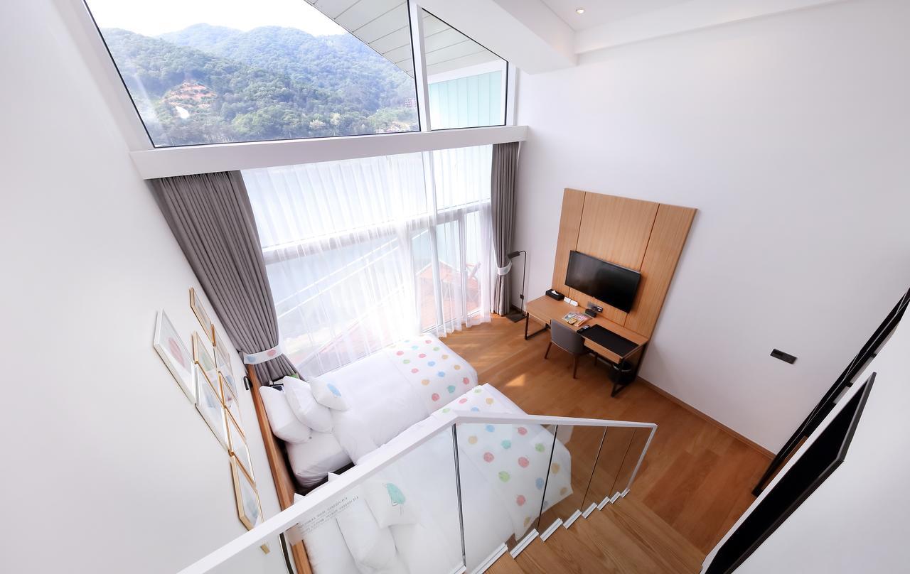 มิดาส โฮเต็ล แอนด์ รีสอร์ต Hotel คาพยอง ภายนอก รูปภาพ