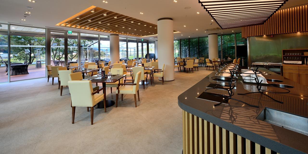 มิดาส โฮเต็ล แอนด์ รีสอร์ต Hotel คาพยอง ภายนอก รูปภาพ