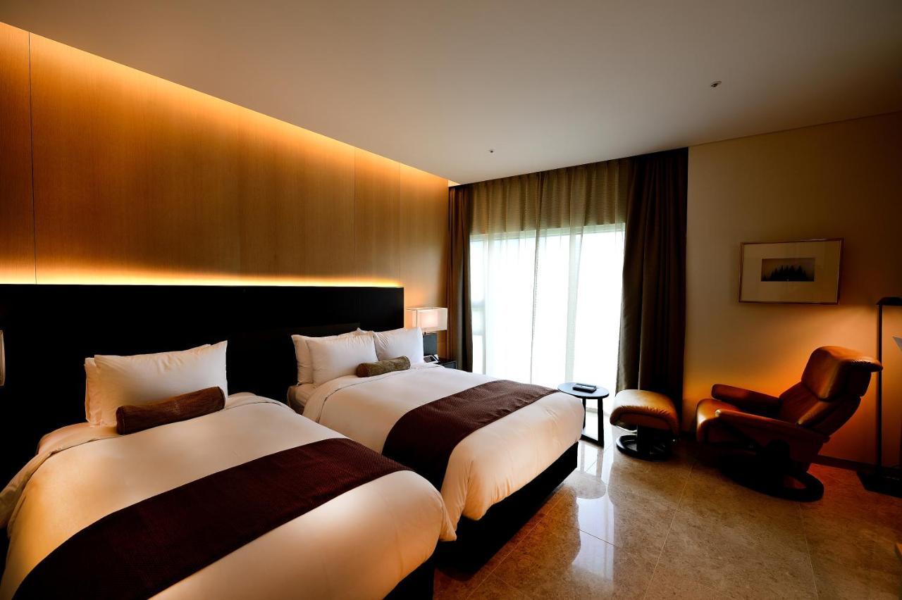 มิดาส โฮเต็ล แอนด์ รีสอร์ต Hotel คาพยอง ภายนอก รูปภาพ